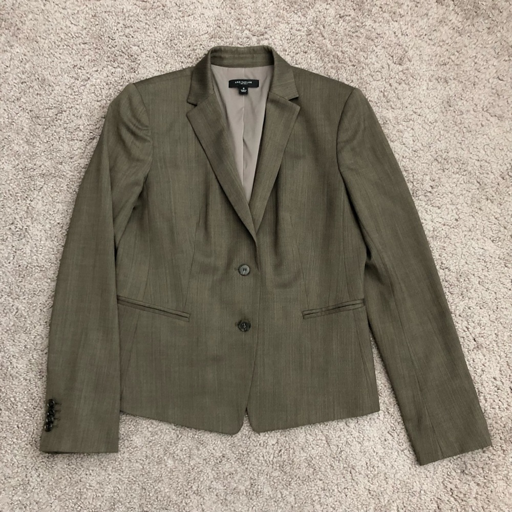 Ann Taylor Blazer Women Size 8 Virgin Wool Blend